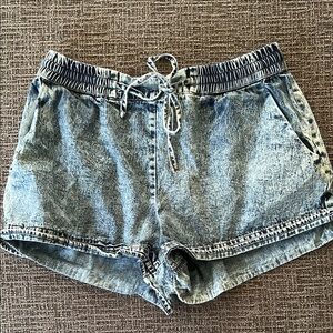 Promesa Blue Jean Shorts with Elastic Waistband and Rolled Hem